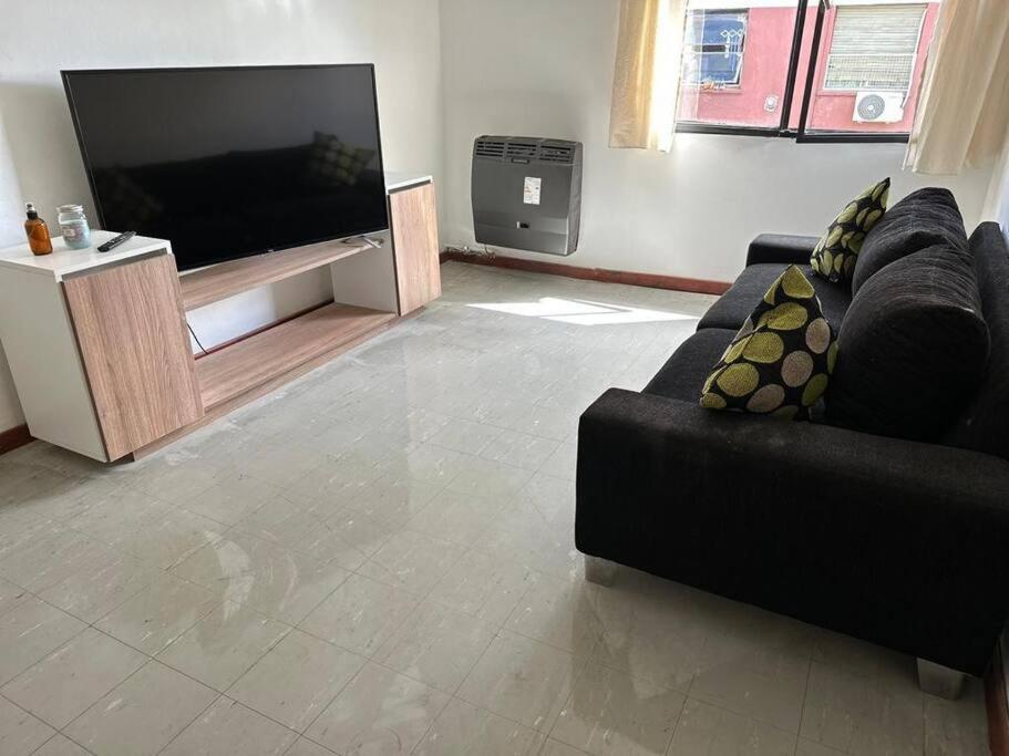 Depto Impecable Con Cochera Apartment